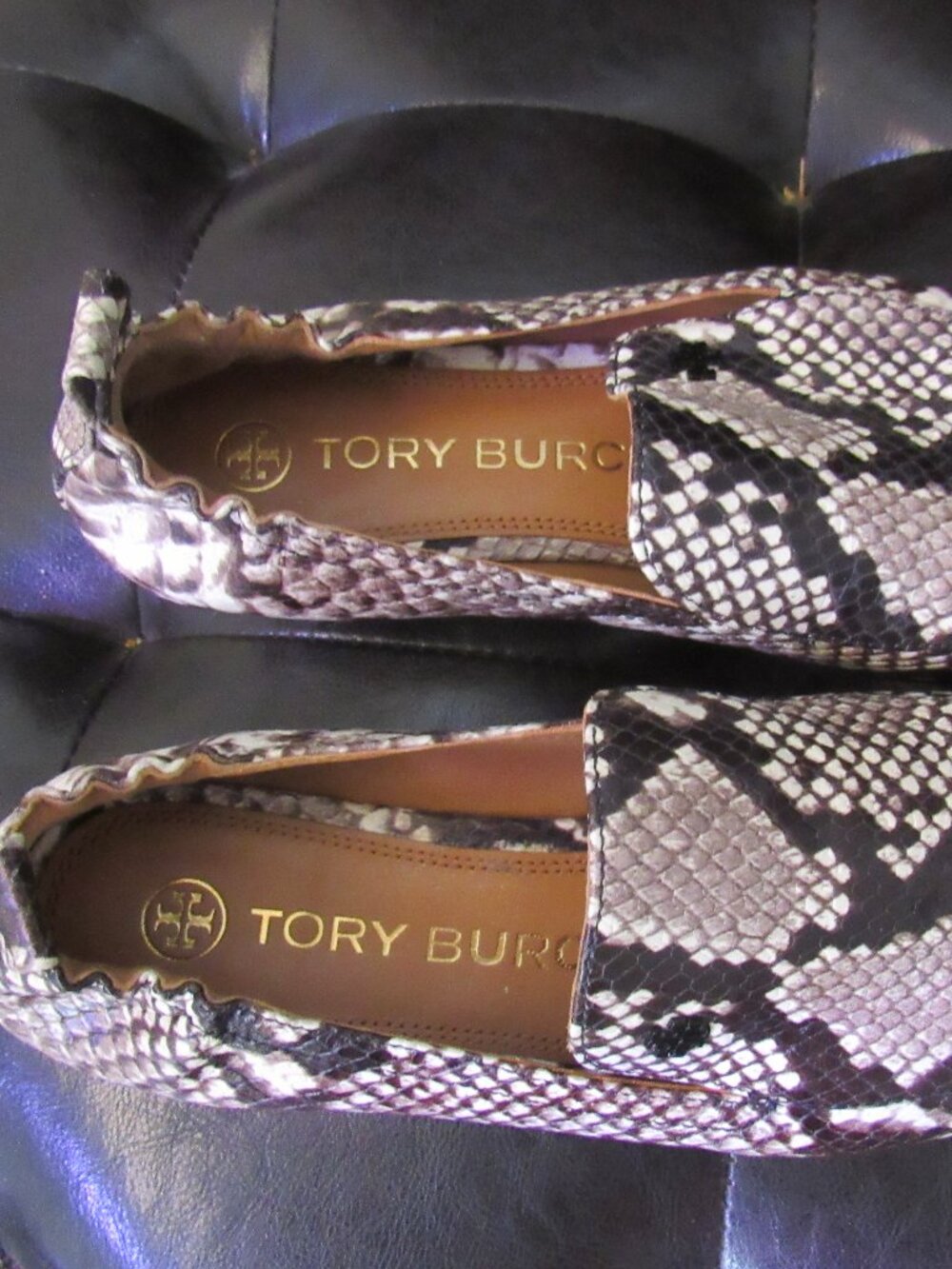 Tory Burch snakeskin print leather Loafers size 7.5M